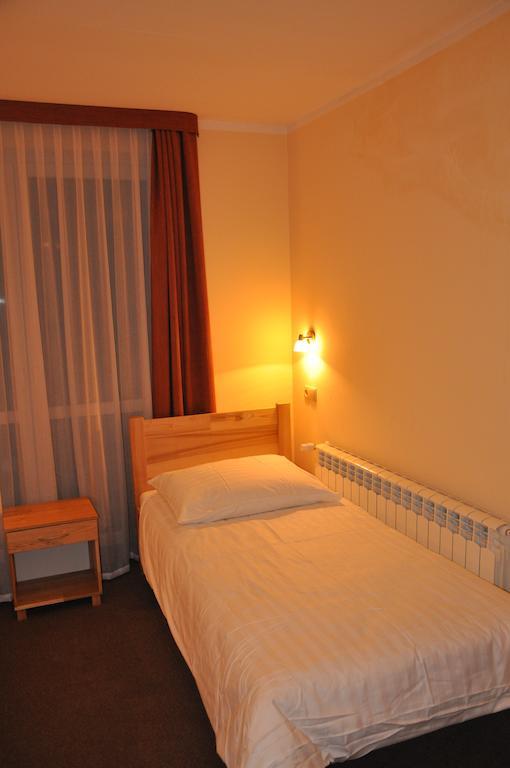 Villa Eden - Noclegi Restauracja Spa Suwałki Buitenkant foto